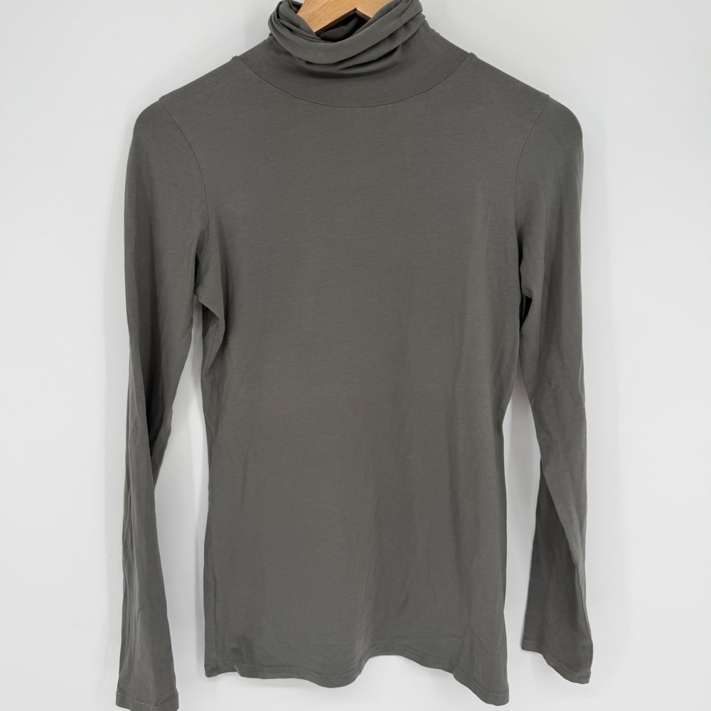 Peruvian Connection Turtleneck Gray Pima Cotton Lycra Top Small Quiet Luxury